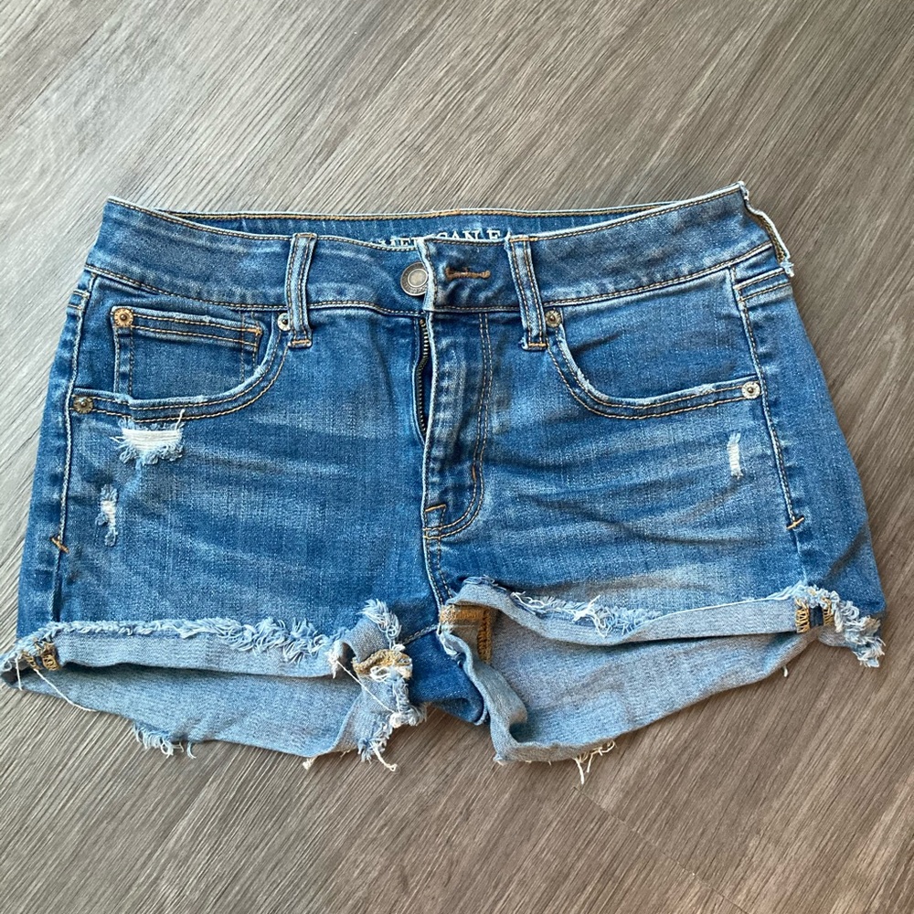 American Eagle shorts- size 6